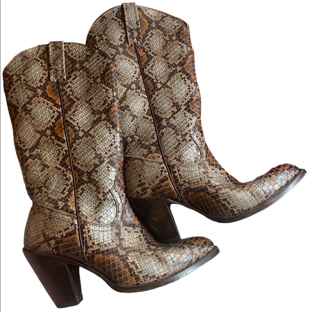 “Lyric” Snake cowboy boots. Idyllwind by Miranda Lambert